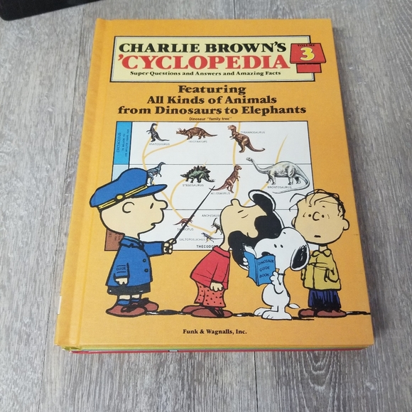 Charlie Brown's 'Cyclopedia 1-4 - Picture 9 of 10